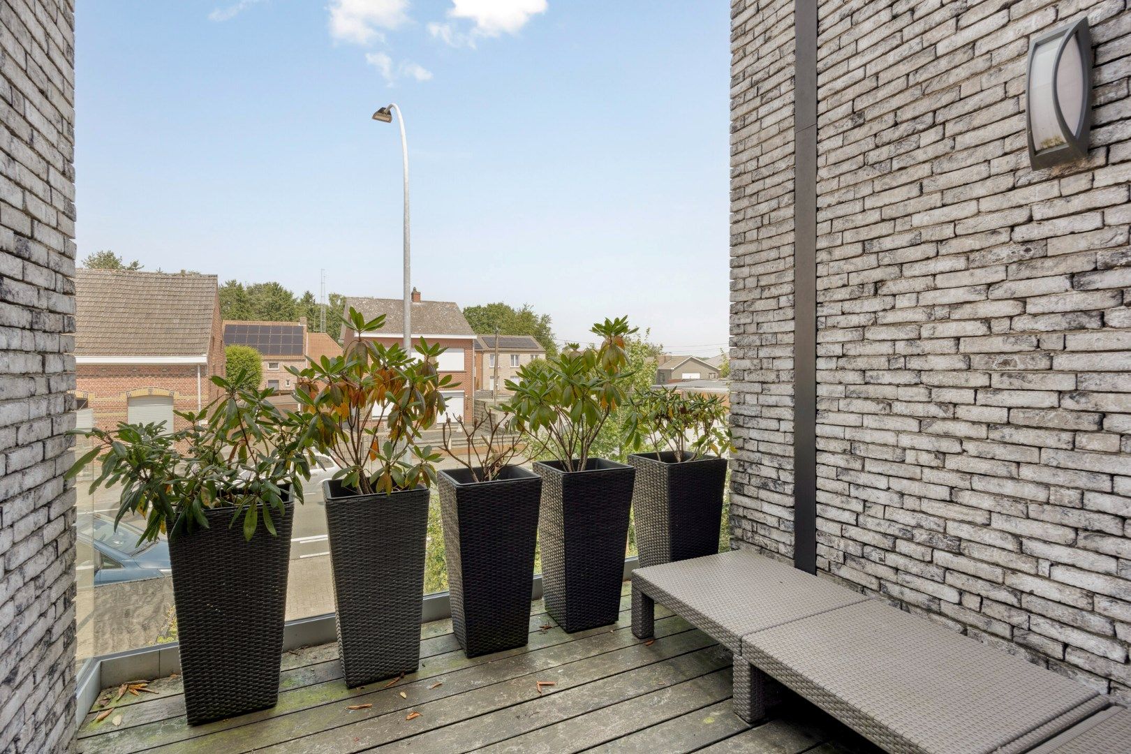 Recent gelijkvloers duplex appartement met 2 slpks, tuin, terras, kelderberging en carport ! foto 18