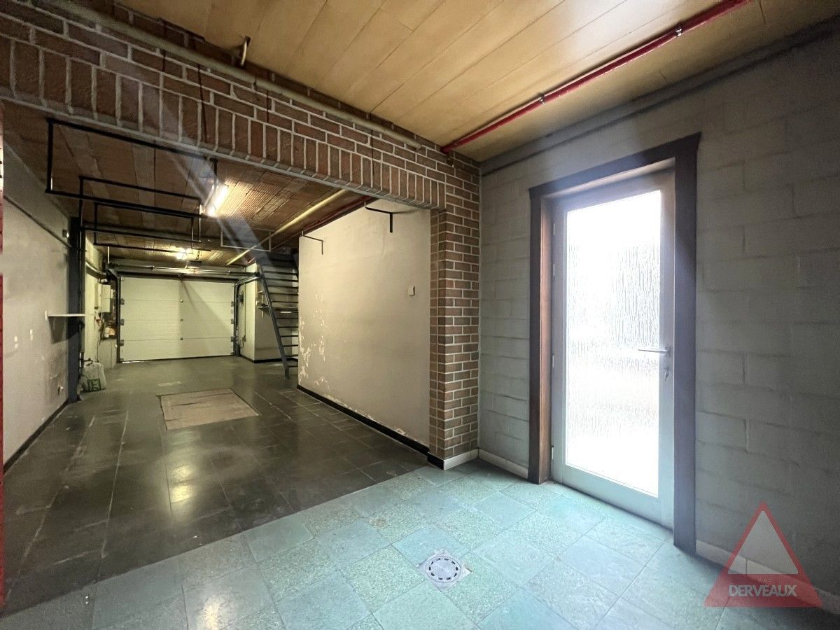 Beselare - Halfopen bebouwing in het centrum foto 10