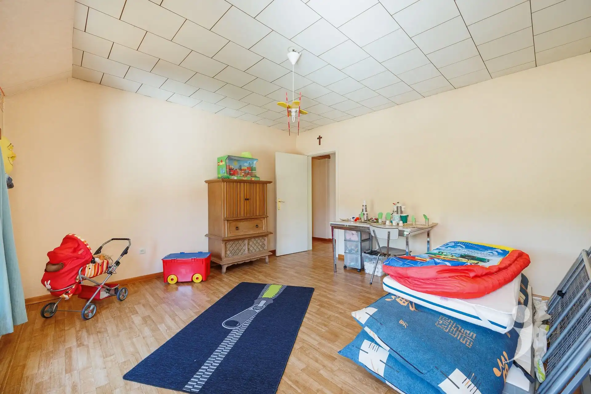 Ruime gezinswoning met bijzonder veel mogelijkheden! foto 23