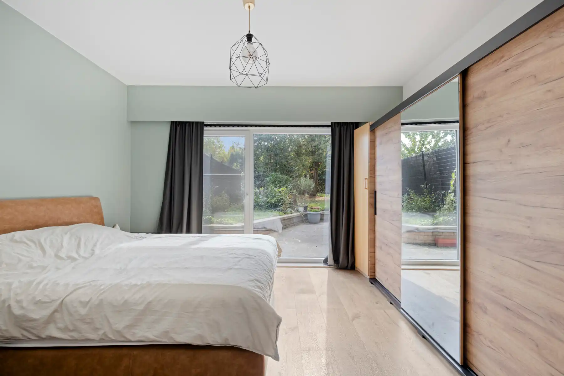 Ruime duplex met zonnige tuin in Dilbeek foto 17