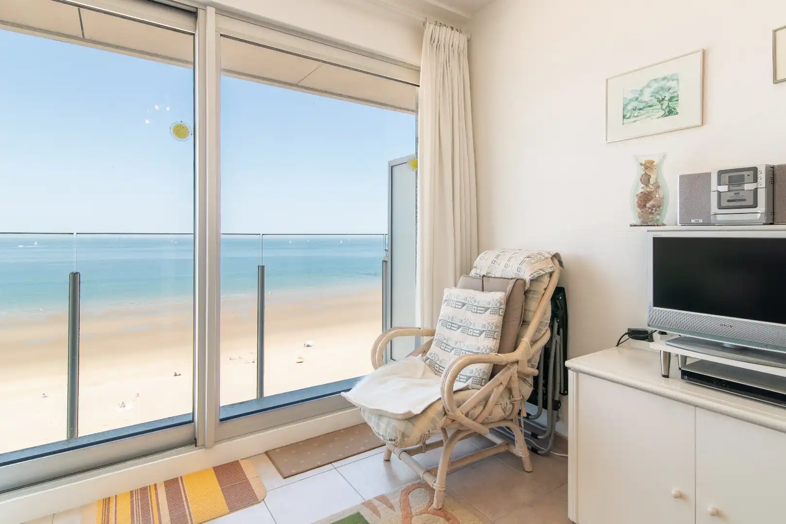 Mooie studio gelegen op de achtste verdieping met prachtig zicht op zee! foto 4