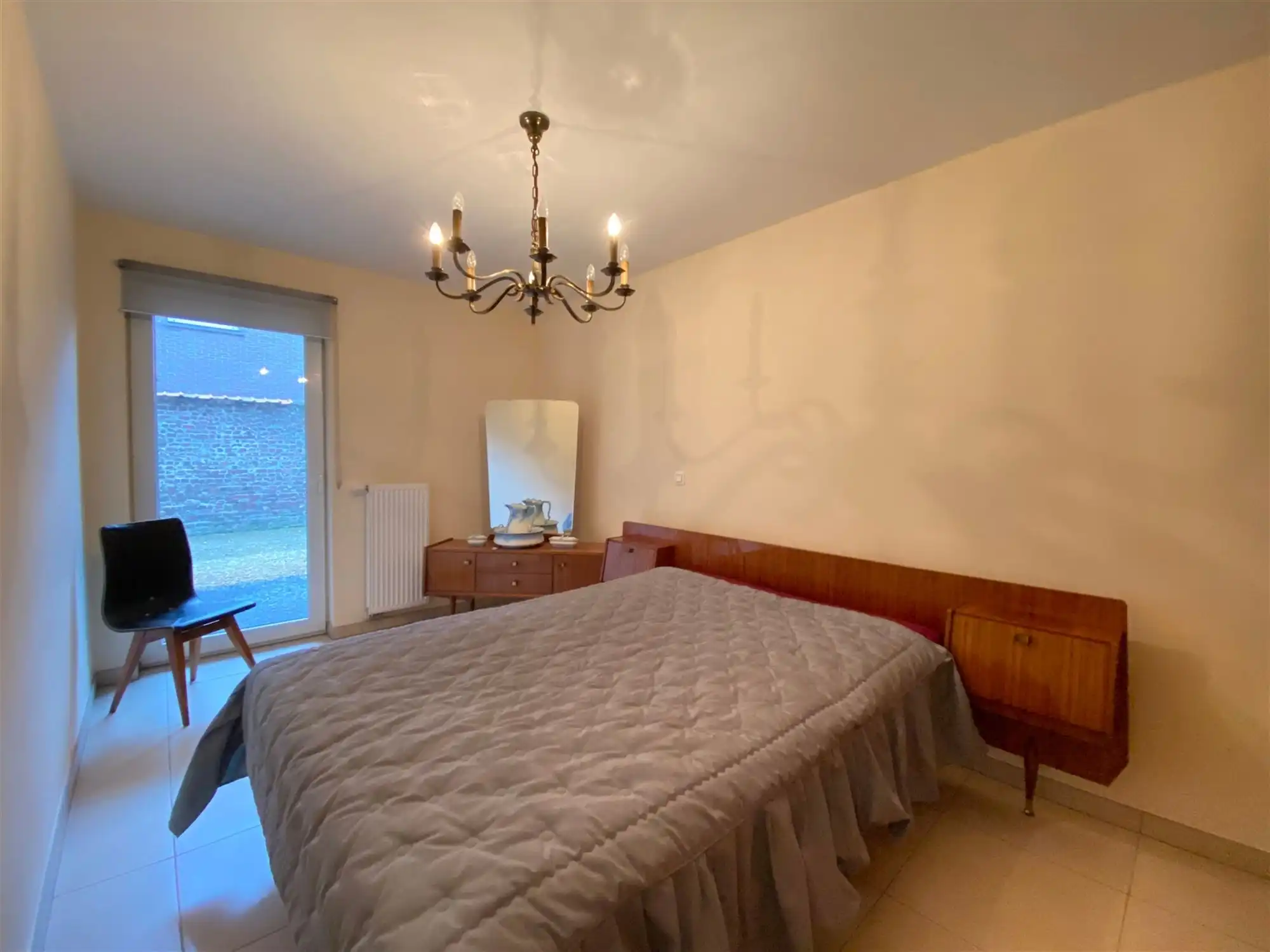 Ruim gelijkvloers appartement met twee slaapkamers, berging en ondergrondse autostaanplaats foto 13