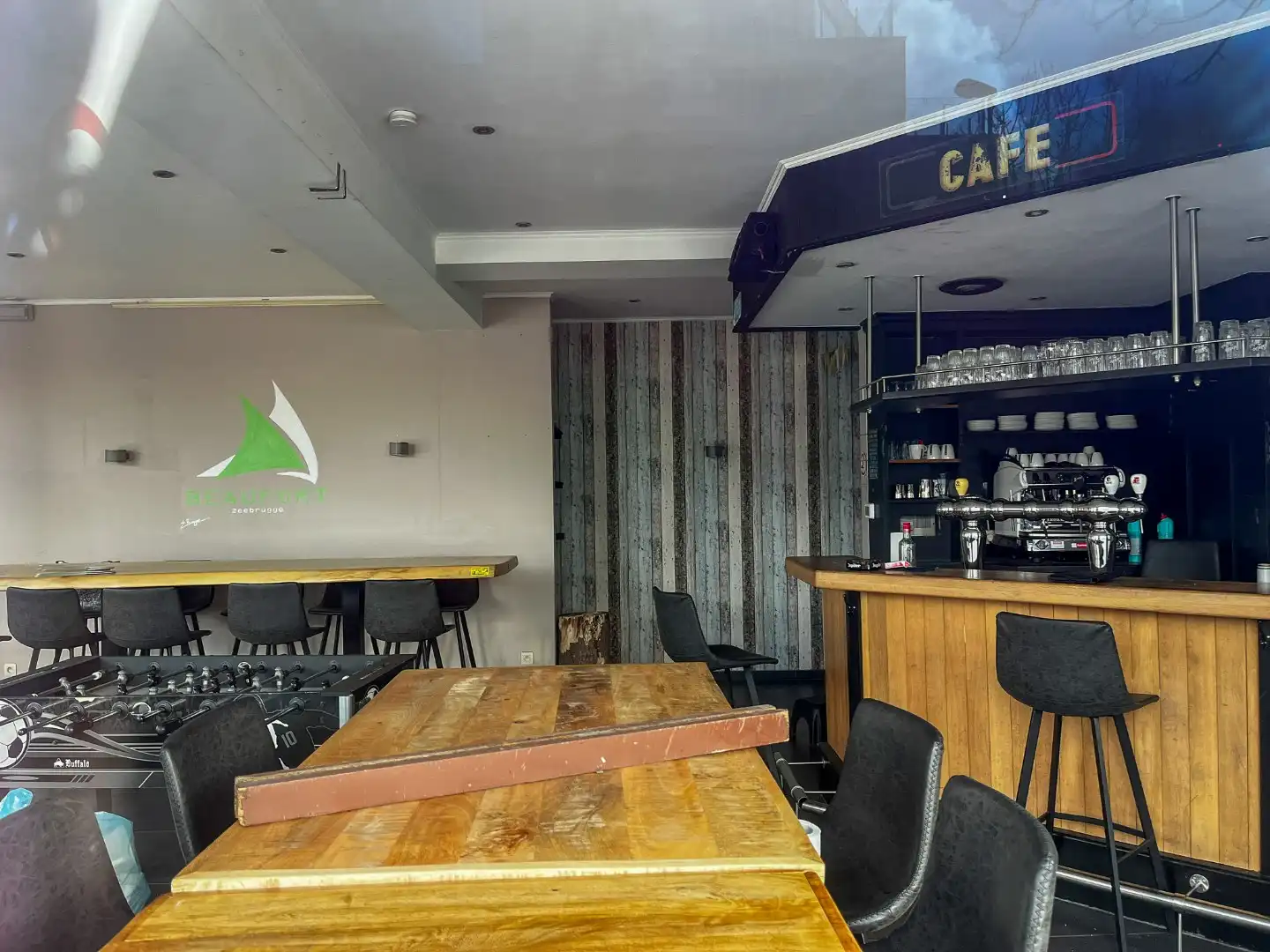 Hoekpand café Zeebrugge Vismijnstraat  foto 5