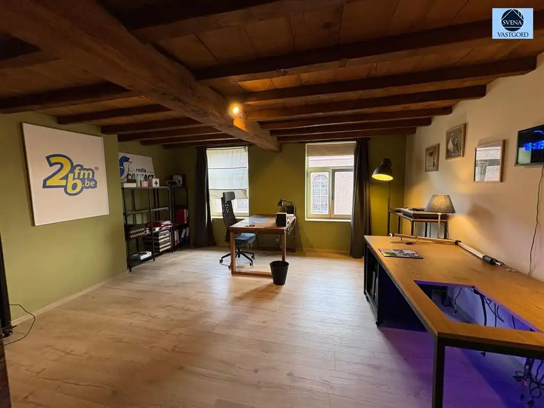 VERDER AF TE WERKEN WONING MET VEEL MOGELIJKHEDEN foto 3