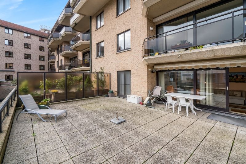 Ruim appartement met groot zuidgericht terras vlakbij strand foto 2