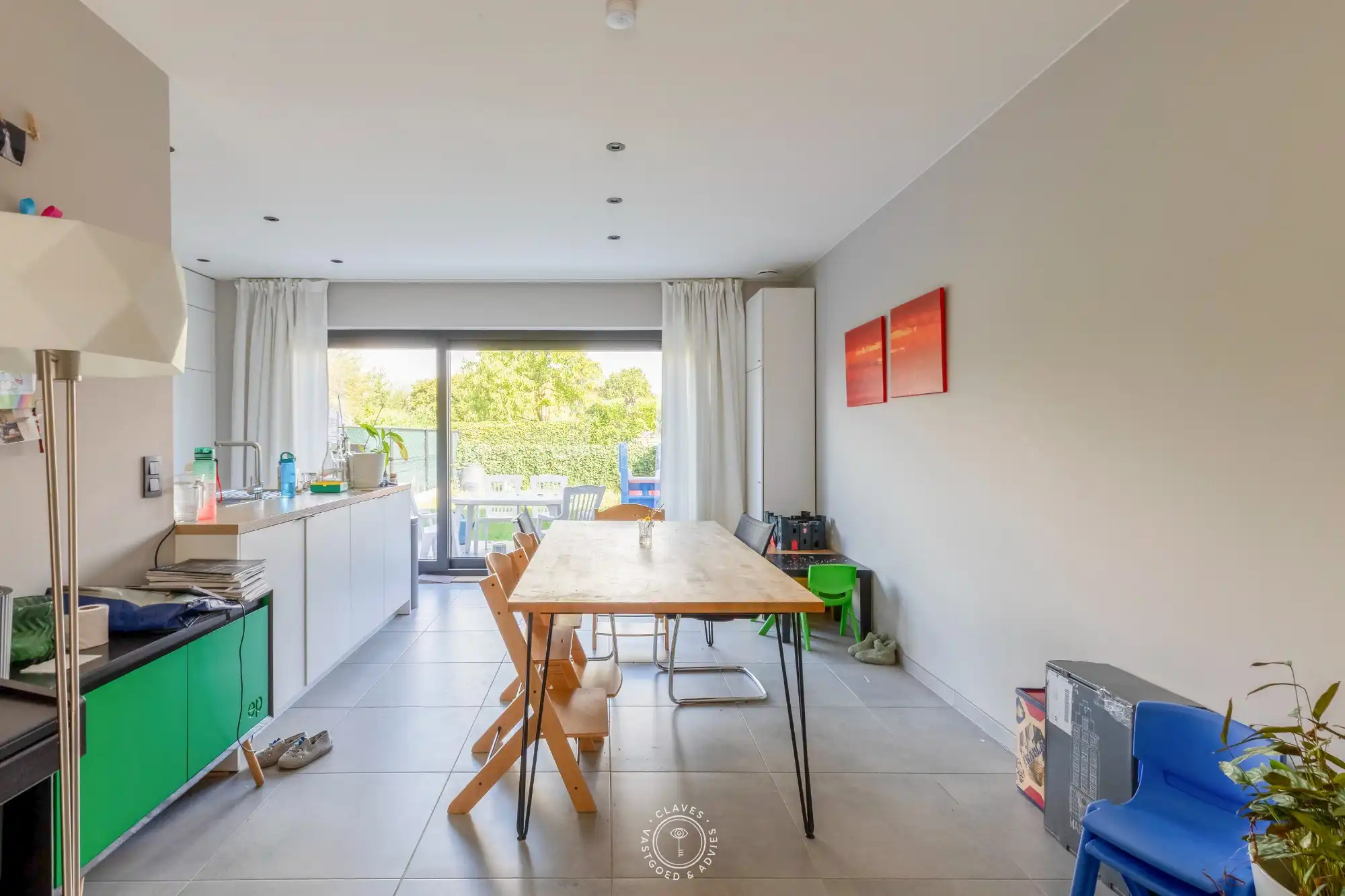 Praktische nieuwbouw woning met tuin en garage foto 4