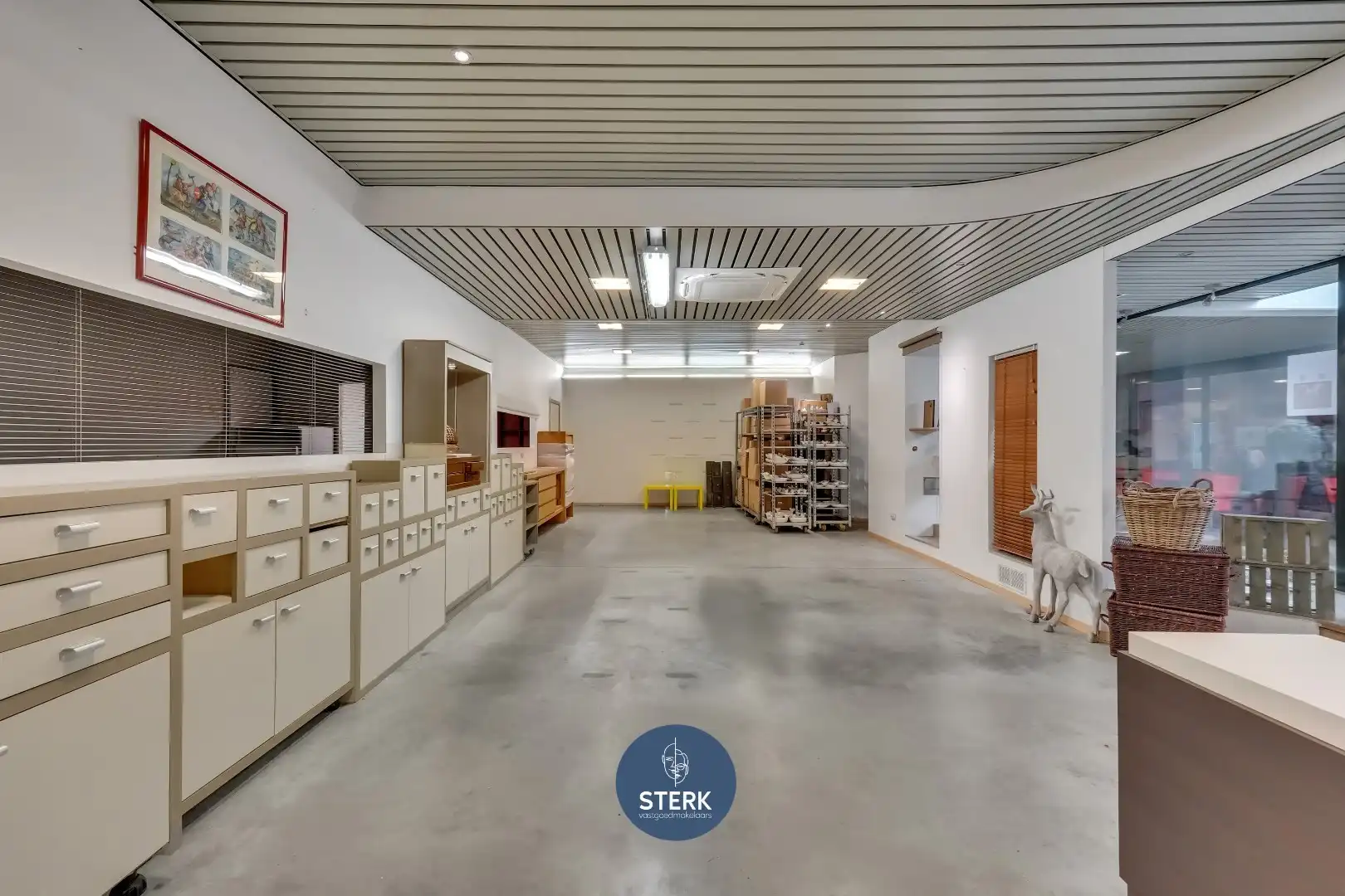 COMMERCIEEL PAND VAN 175 M² IN PASSAGE BEGAS, GELEGEN IN HARTJE LANAKEN ! foto 6