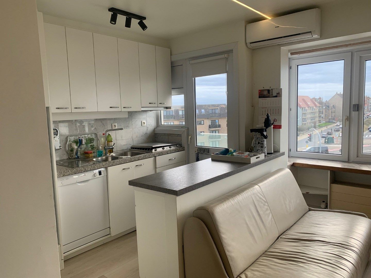 Gemeubeld appartement met 2 slaapkamers - fantastisch open zeezicht foto 5