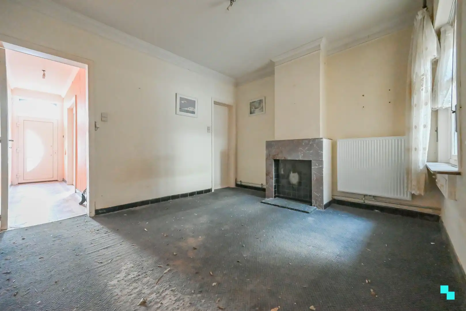 Verder op te frissen woning nabij centrum Izegem foto 5