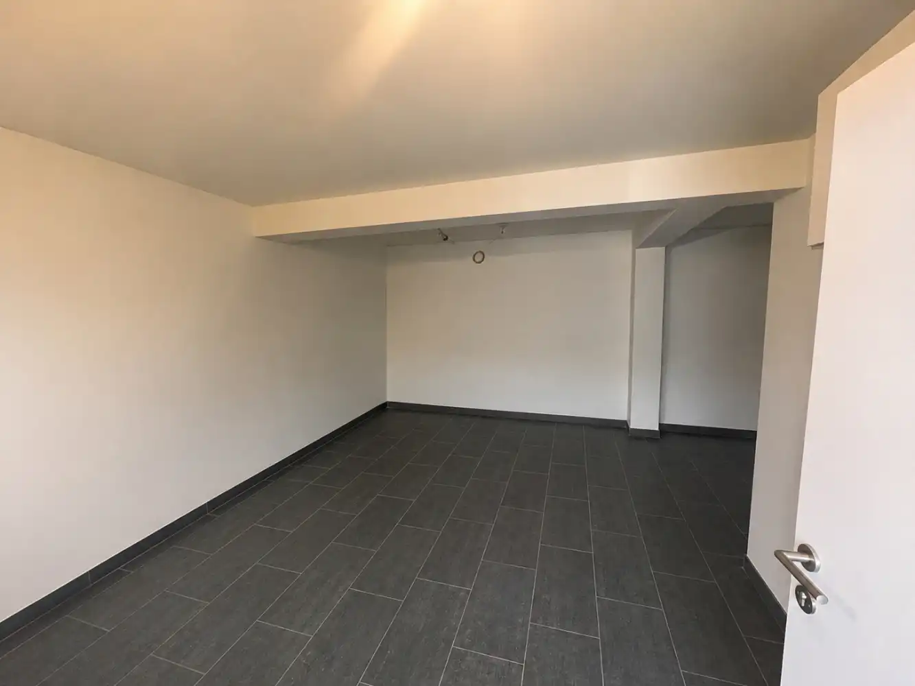 Dubbele garage op uitstekende ligging foto 4