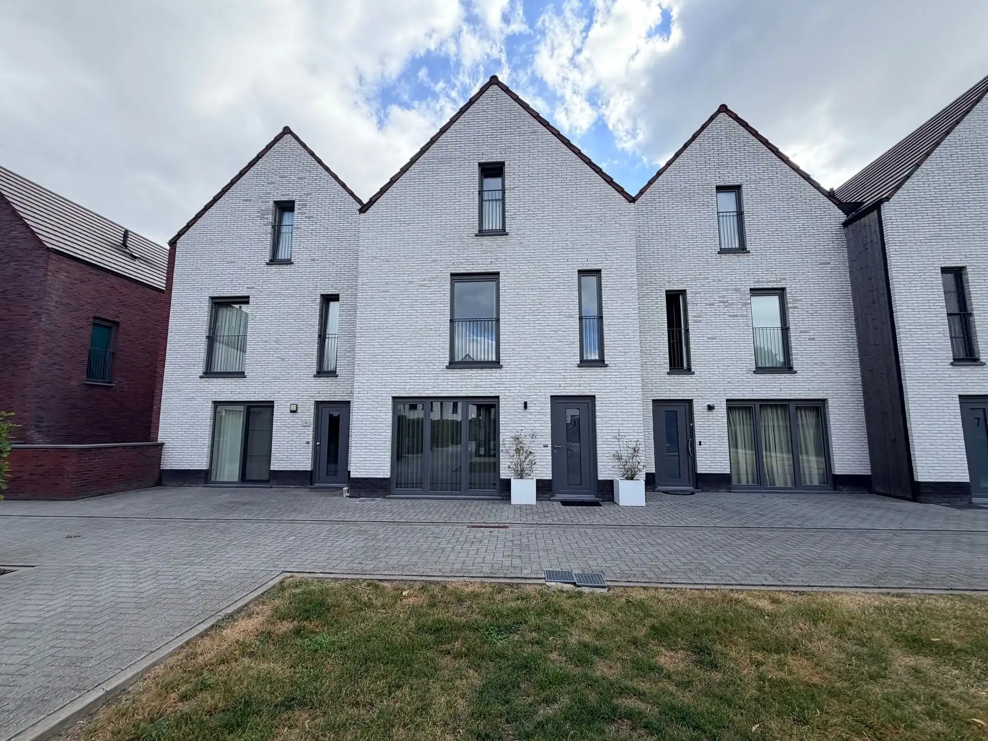 Huis foto {{pictureIndex}}