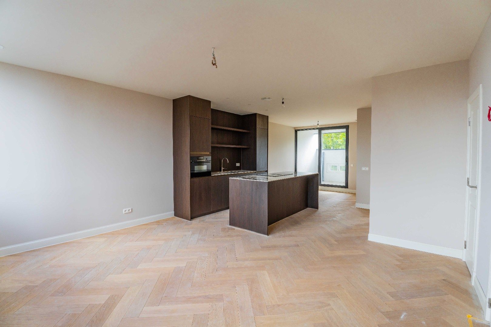 Prachtig gerenoveerd appartement met ruim terras foto 7