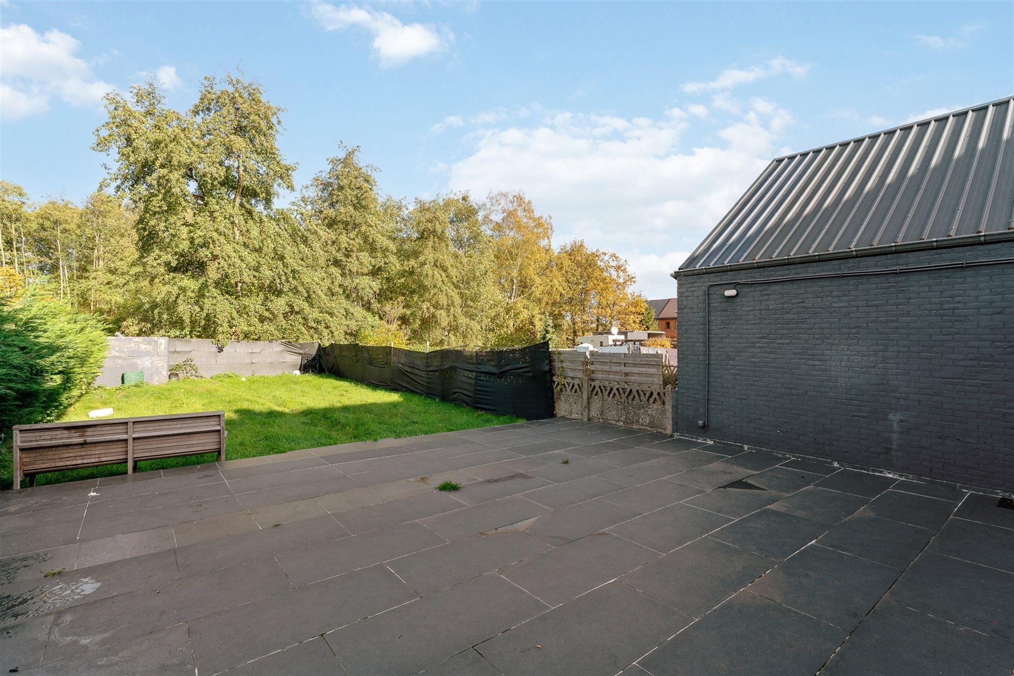 GERENOVEERD (2021) HANDELSPAND VAN 206 m2 MET EEN TE RENOVEREN BOVENLIGGEND APPARTEMENT (124 m2) MET 2 SLAAPKAMERS GELEGEN TE BERINGEN foto 19