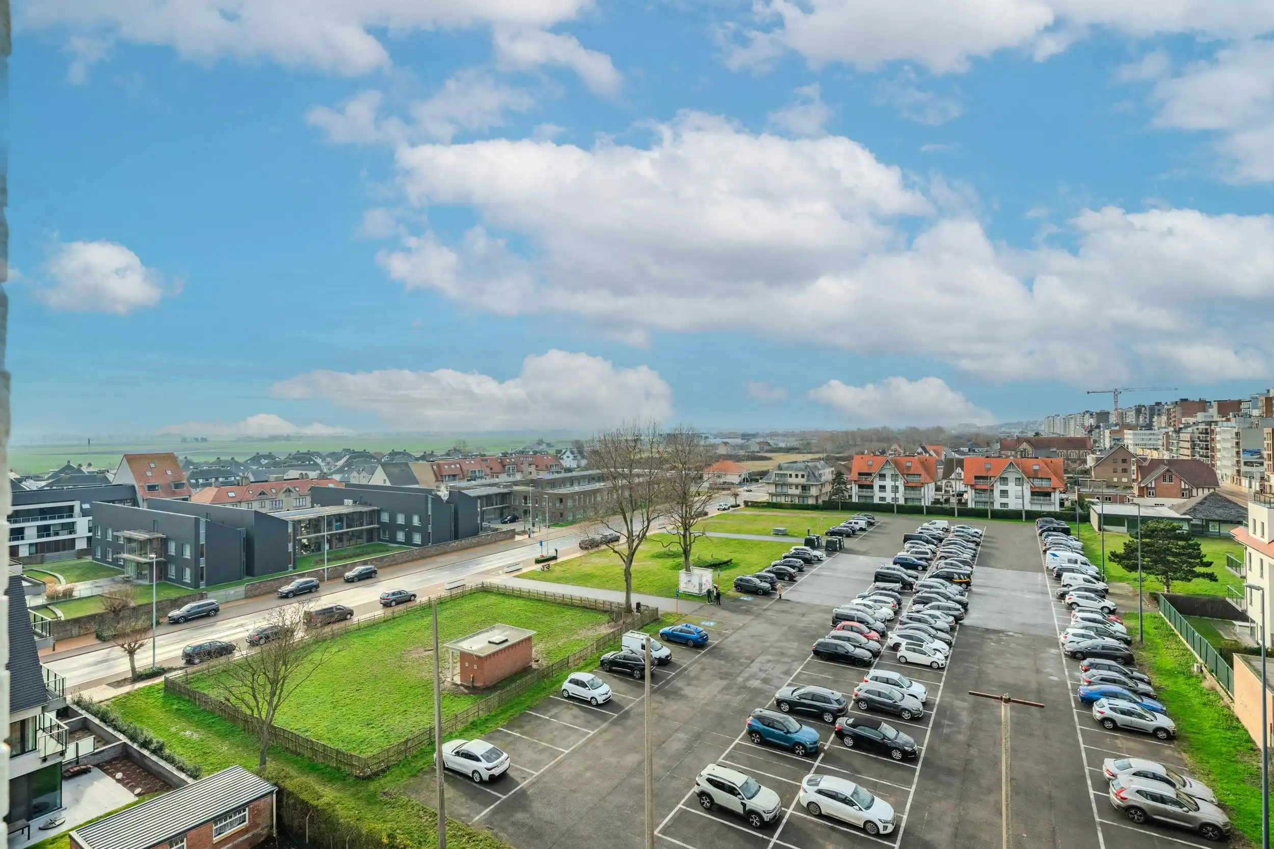 Zonnige studio met terras en open zicht ! foto 13