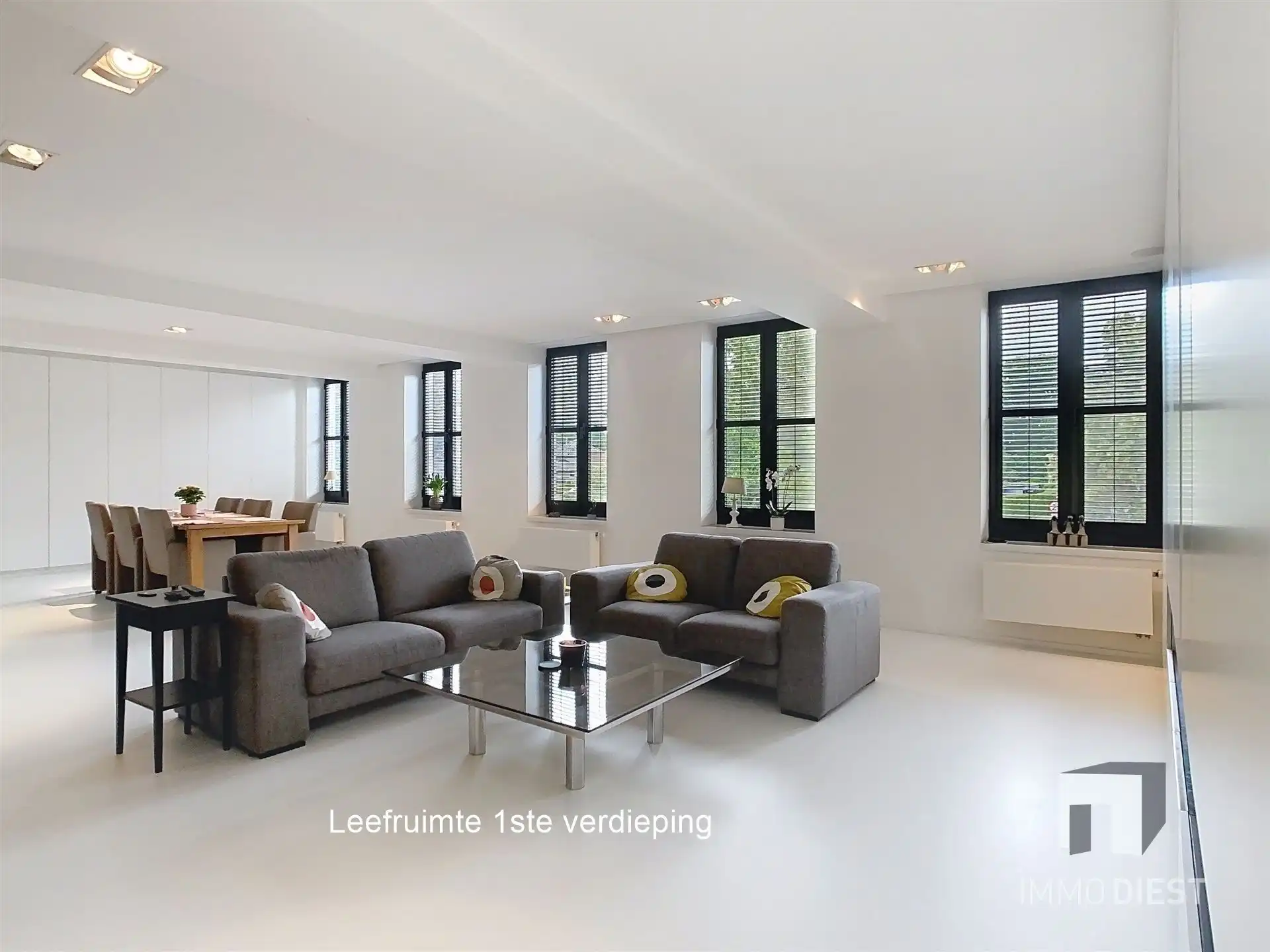 Handelspand met luxe woonst op goede locatie foto 6