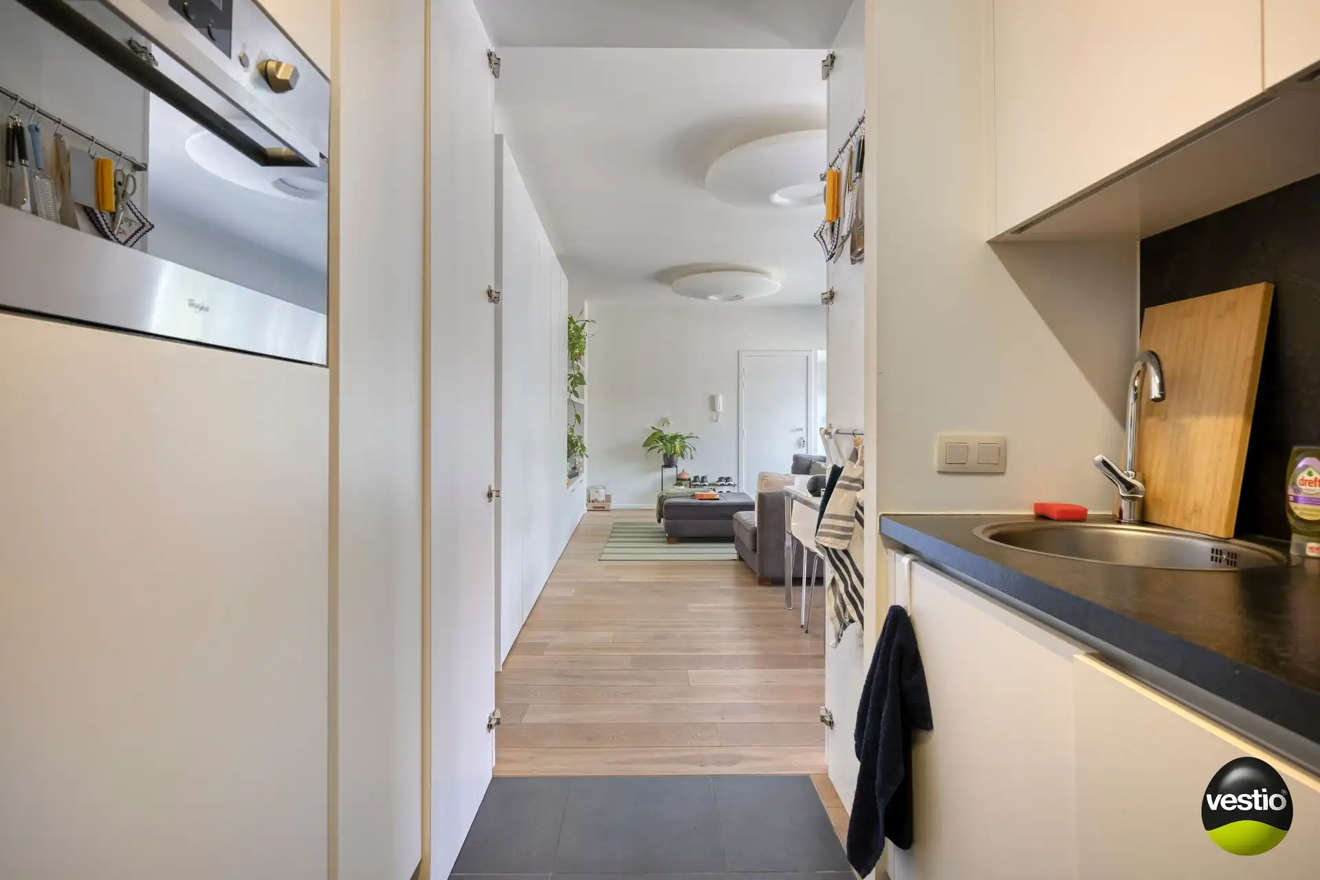 Instapklaar en stijlvol 1,5-slaapkamerappartement in de levendige Aldestraat – hartje Hasselt foto 6