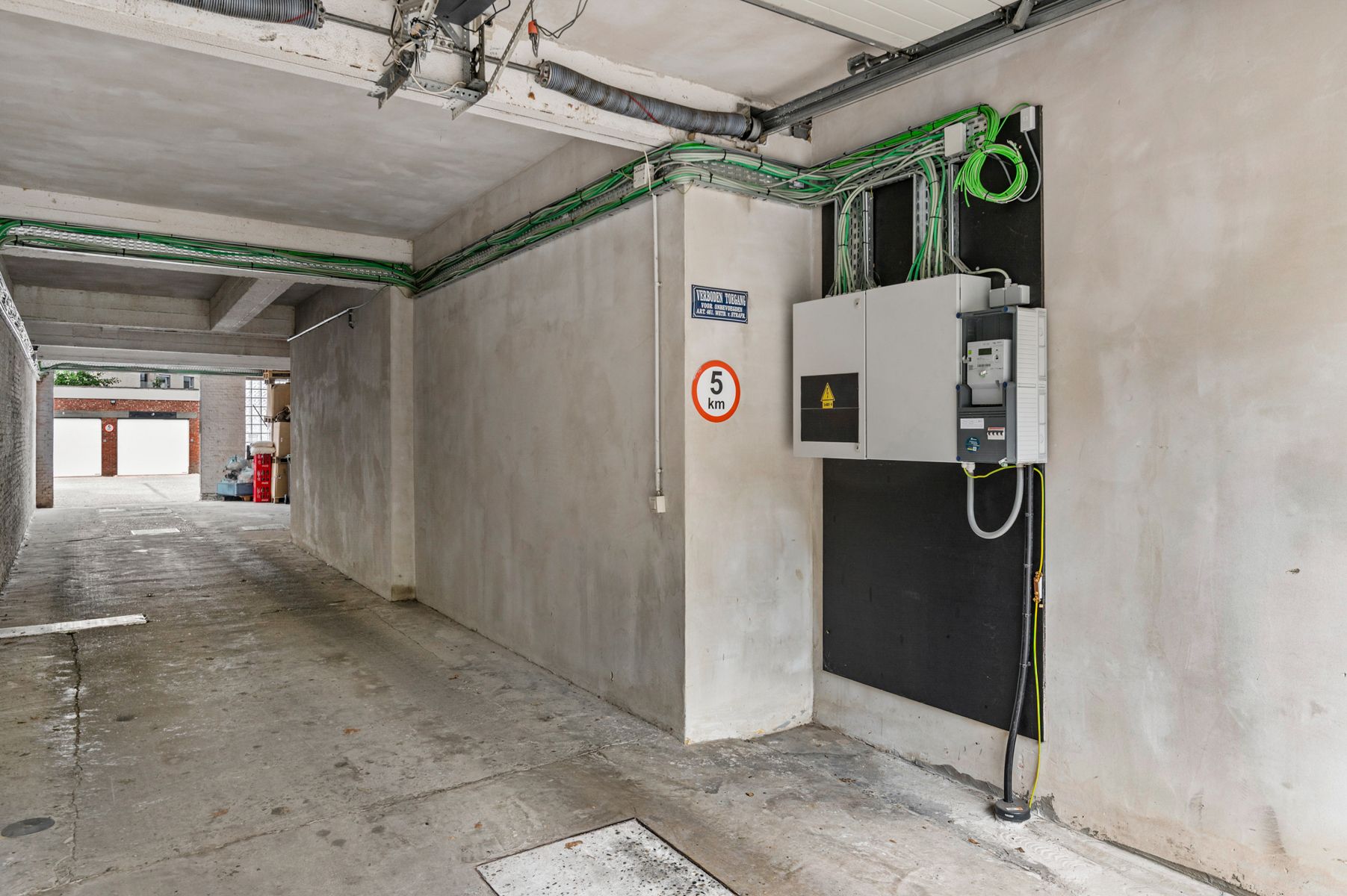Garageboxen met maximaal laadvermogen in het centrum.  foto 4