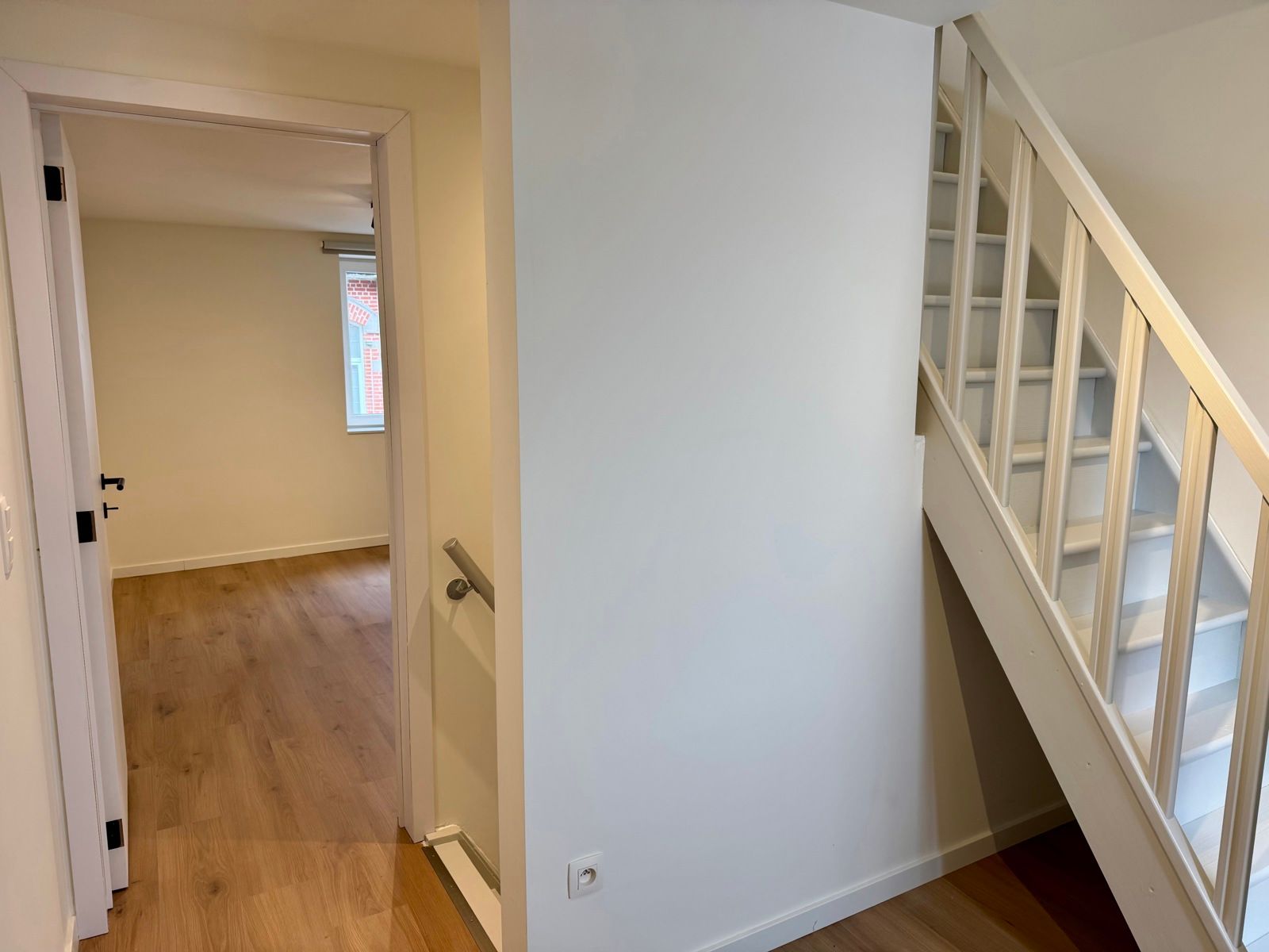Gerenoveerde rijwoning te huur in centrum Geraardsbergen foto 8