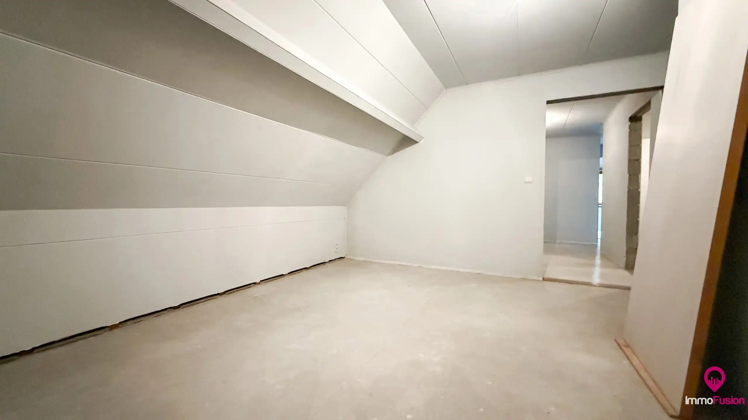 Exclusieve hoeve op 40are met bosrijke ligging te Paal! foto 30