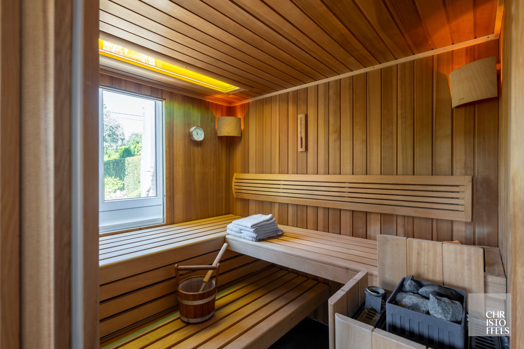 Energiezuinige villa (262m²) in een bosrijke, residentiële omgeving te Zutendaal!  foto 16