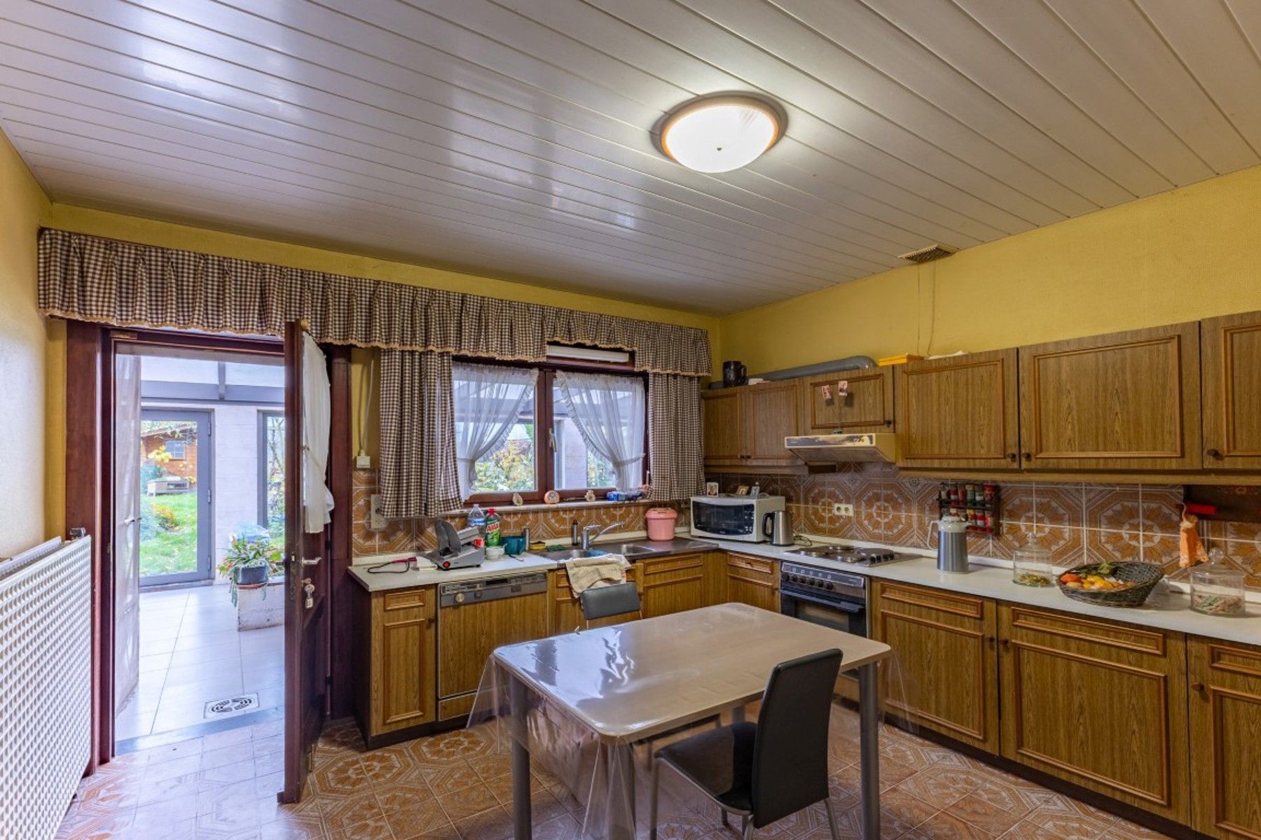 Ruime, rustig gelegen villa foto 7