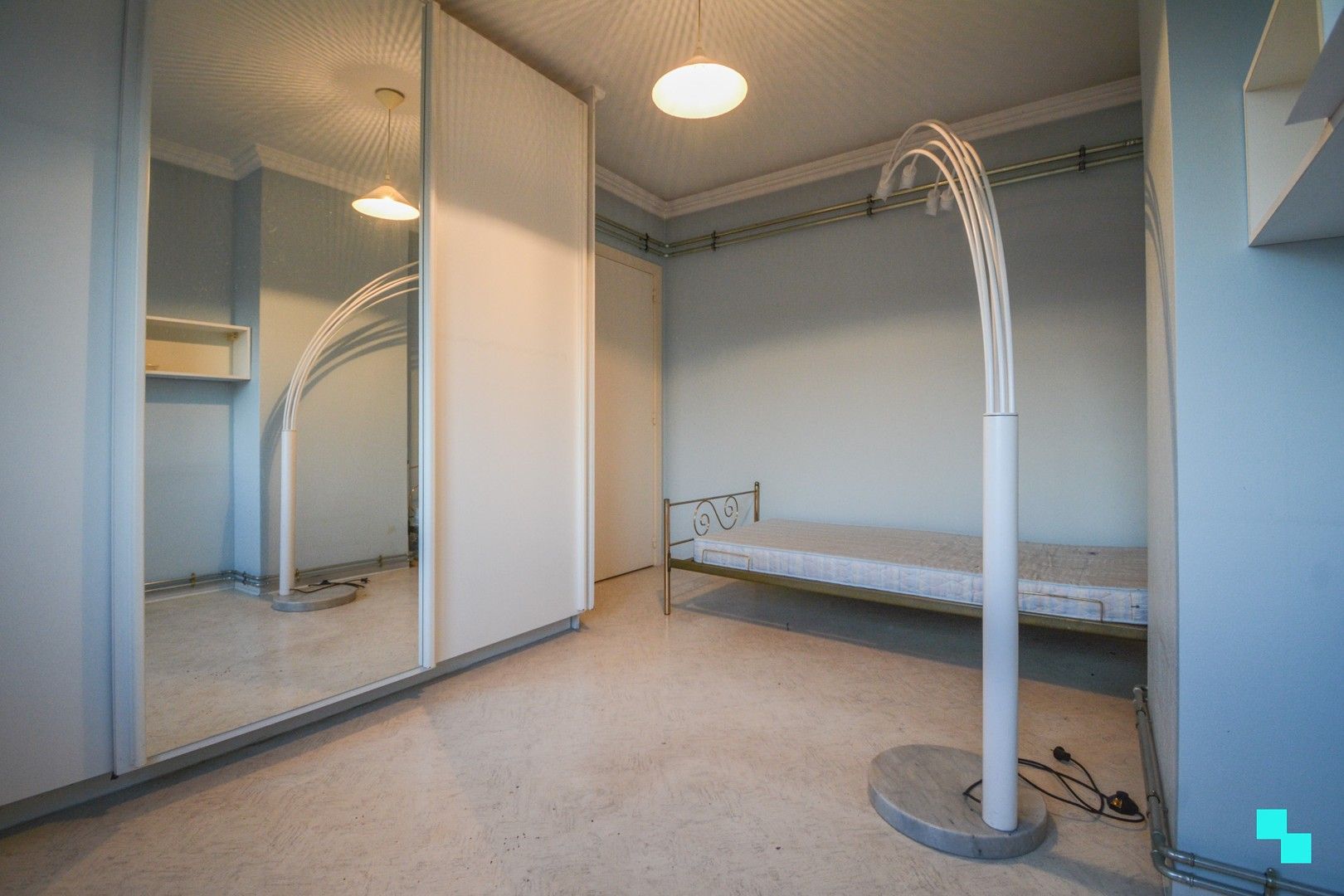 Verrassend ruime HOB met praktijk te Sint-Henricus foto 20