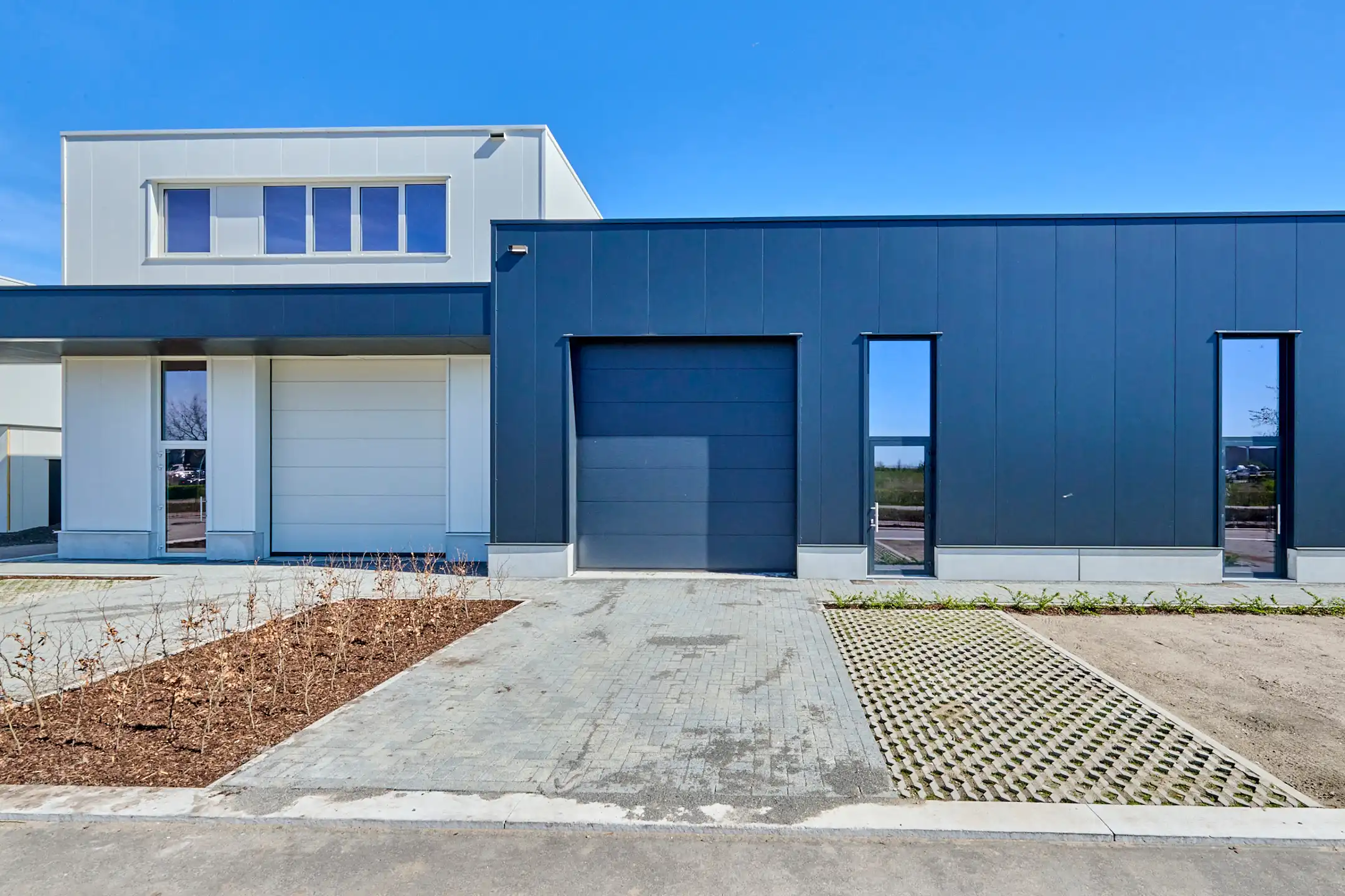 Bedrijfsvastgoed te koop Kompellaan UNIT 4 - 3600 Genk