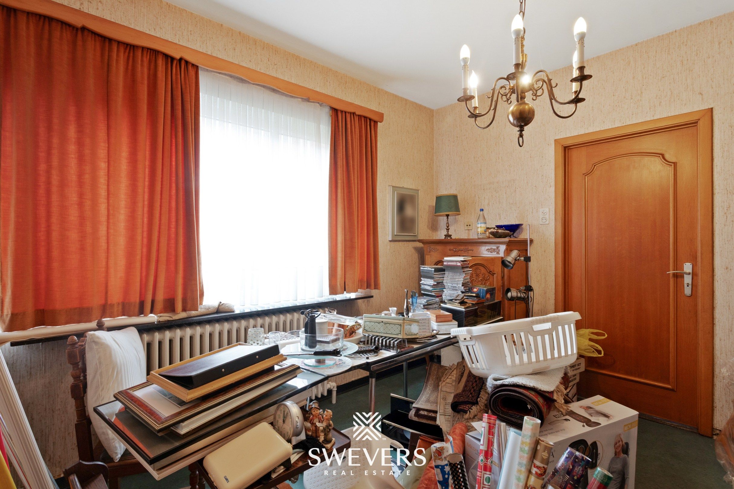 Open bebouwing met 4 slaapkamers, kelder en tuin in rustige, doodlopende straat foto 10