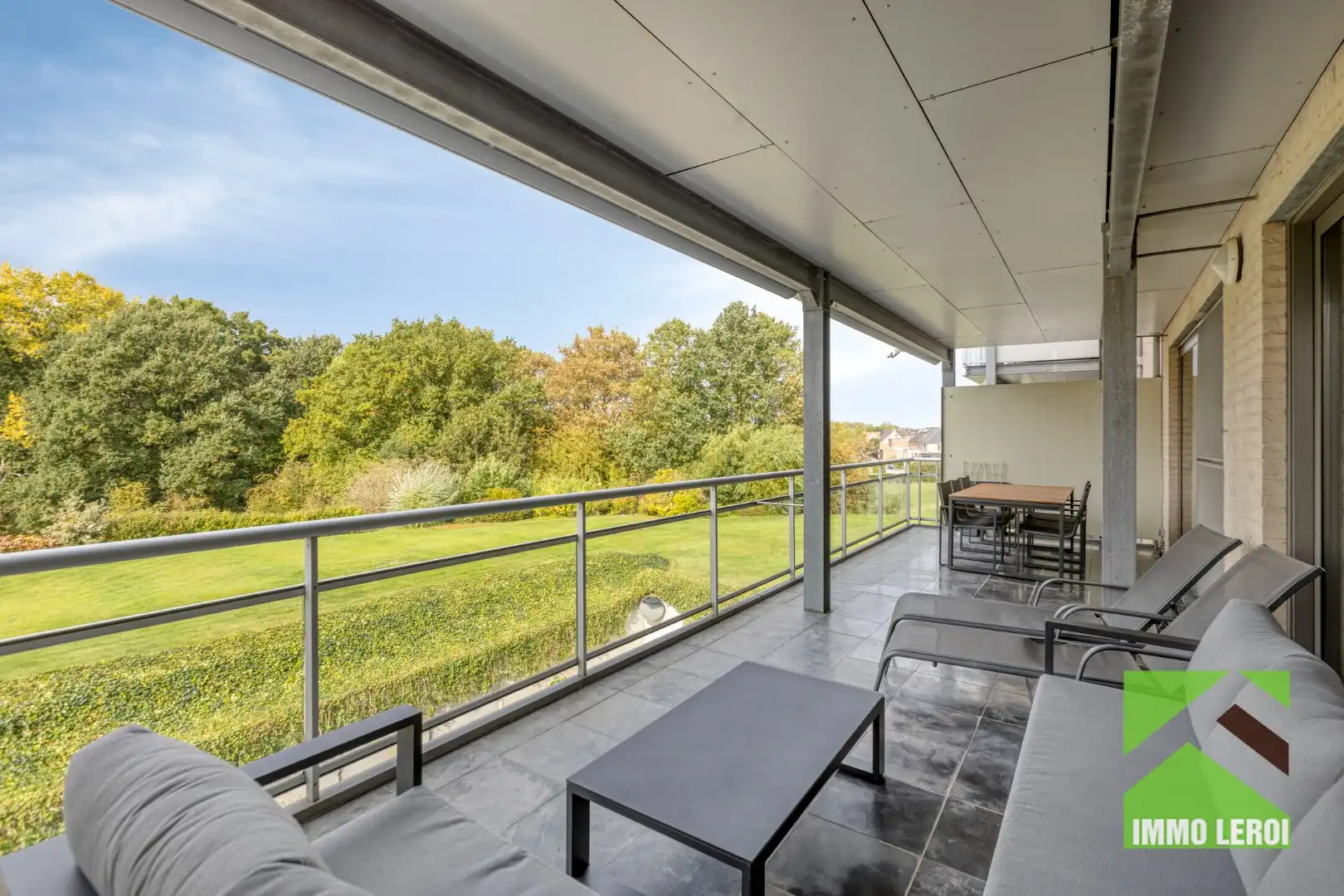 Prachtig appartement met 3 slaapkamers, groot zonneterras en zicht op grote tuin foto 2