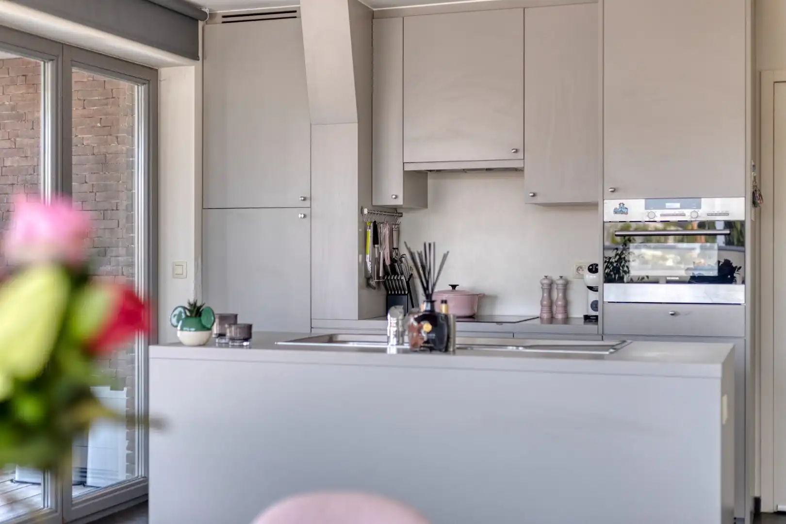 Mooi appartement met 2 slaapkamers in centrum Wevelgem! foto 12