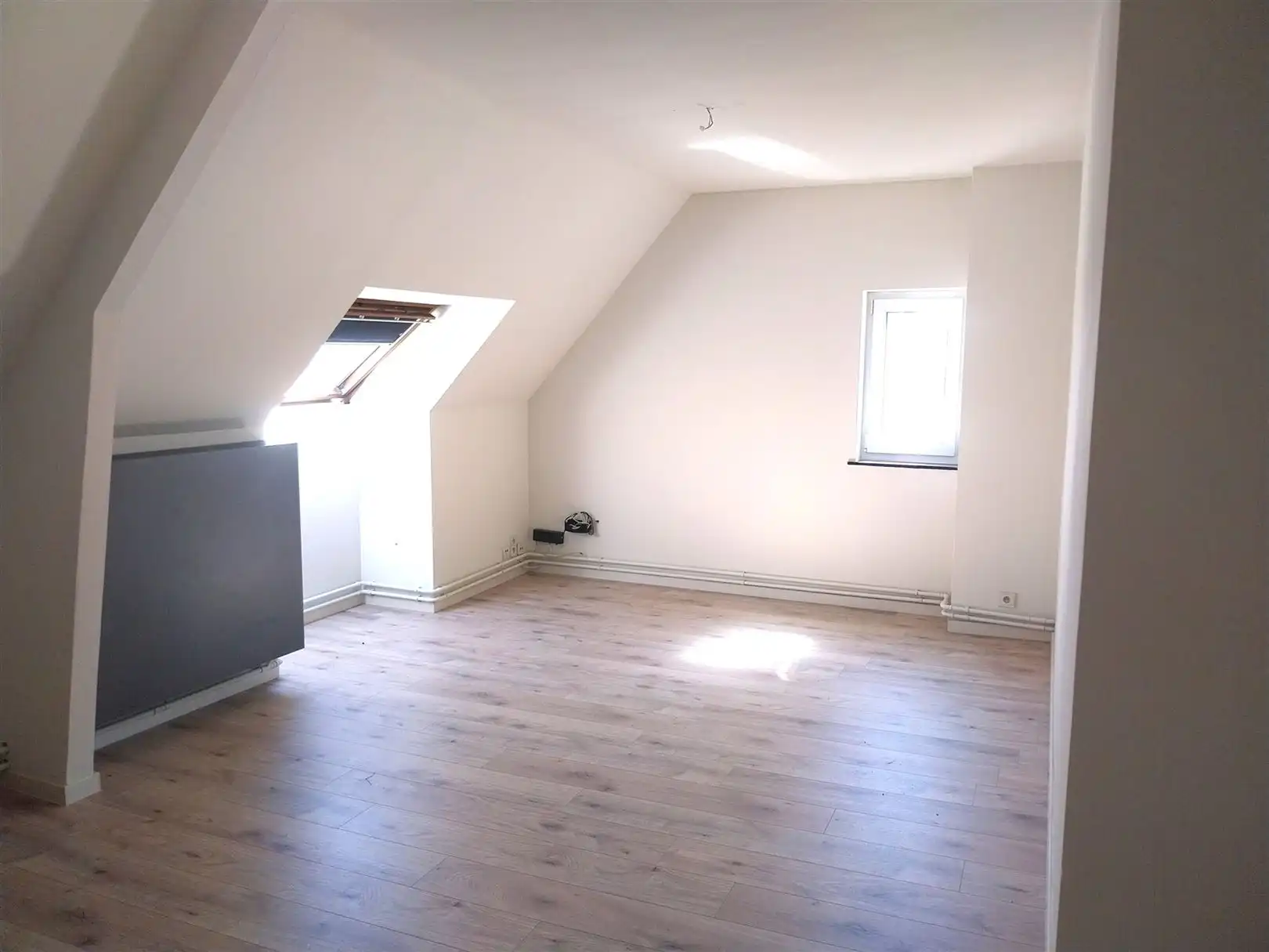 TE HUUR: Appartement met 1 slaapkamer in Beringen! foto 3