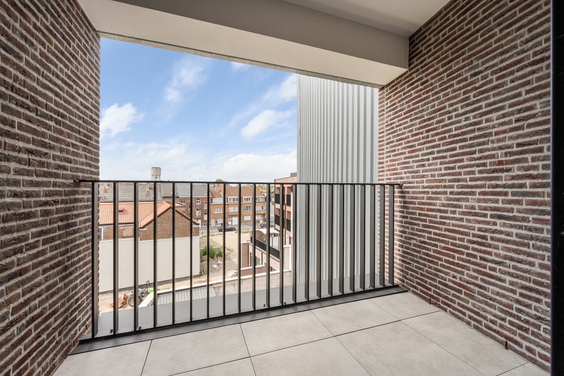 Nieuwbouwappartement met 2 slpks + terras foto 4
