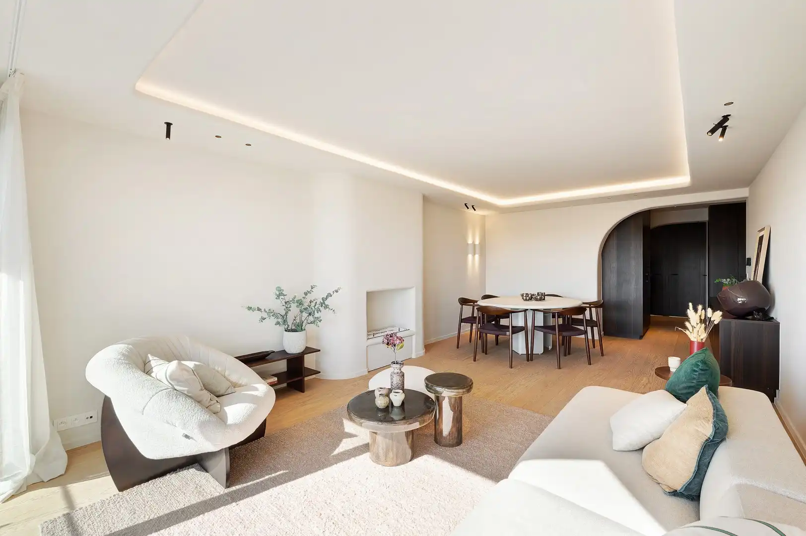 Prachtig gerenoveerd appartement nabij het centrum en de zee met open zichten. foto {{pictureIndex}}