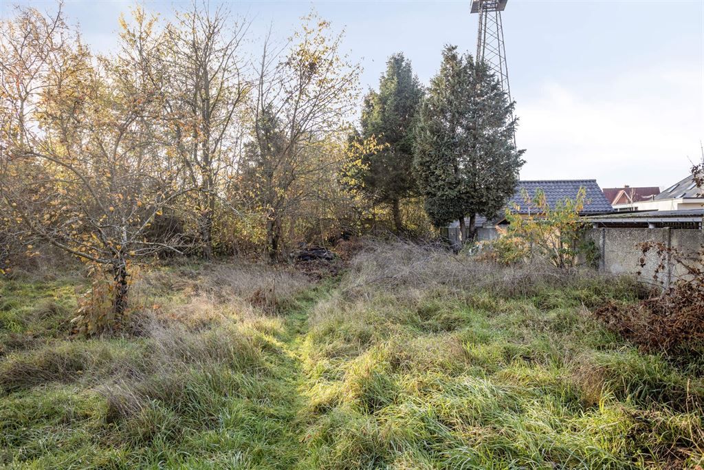 Te renoveren woning op een gunstige locatie foto 13