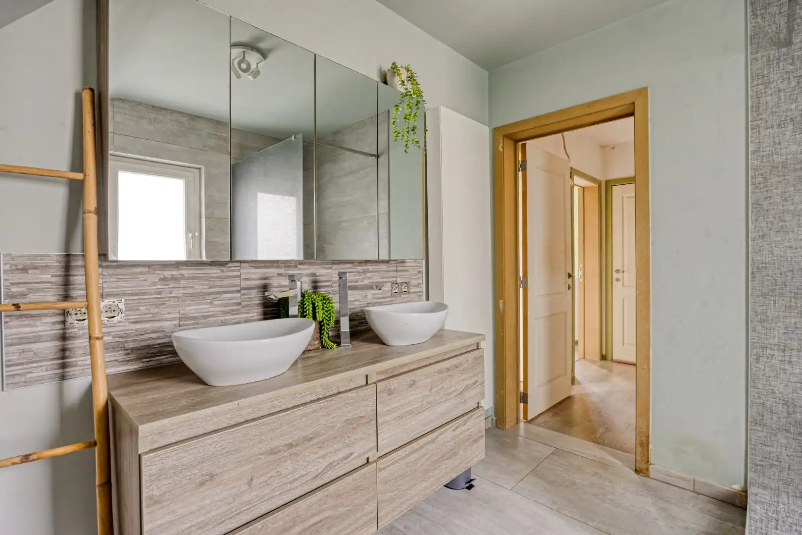 Goed en rustig gelegen gerenoveerde woning met 3 slaapkamers te Halle foto 13