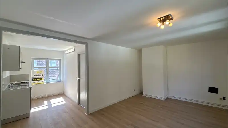 Comfortabel 1-slaapkamerappartement te huur vlakbij het Gezellekwartier in Brugge foto 3