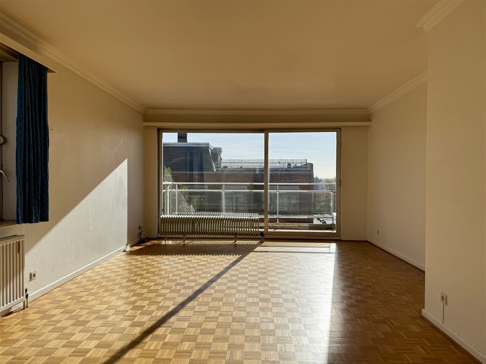 Appartement - 1 slpk- 6de verdieping - terras - kelder - garage optioneel foto 3