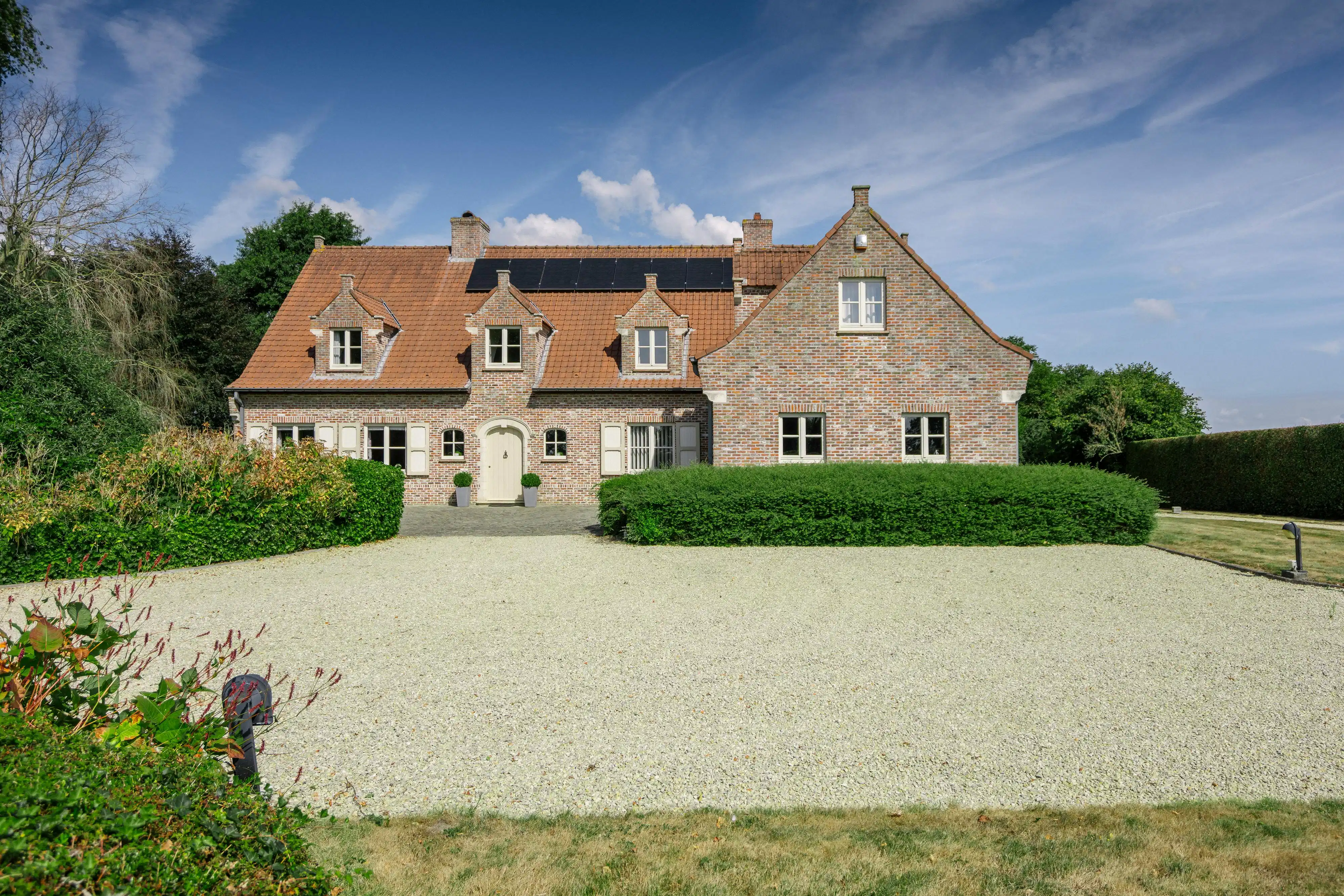 Exclusieve villa op een idyllisch perceel van 8.553m² te Deinze foto 2
