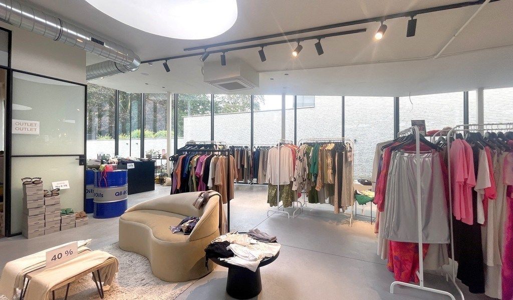 Nieuwbouw winkelruimte te huur aan N70 in Beveren foto 13