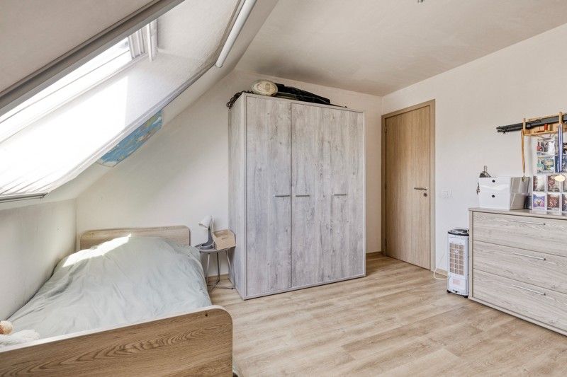 🏡 Gezellige woning met 4 slaapkamers én garage TE KOOP in Haspelstraat 17, te Sint-Eloois-Vijve! foto 18
