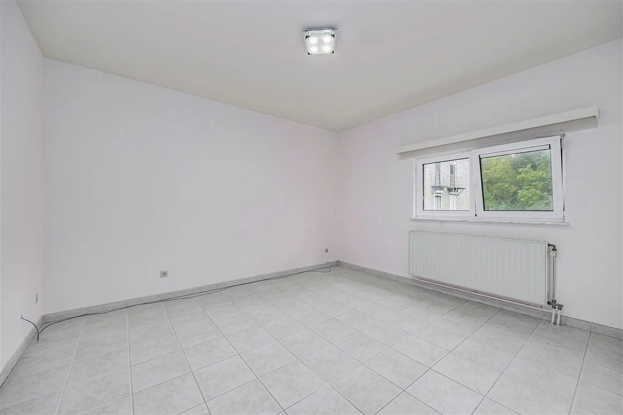 Ruim 2 slpk appartement, terras en P te Hoboken foto 9