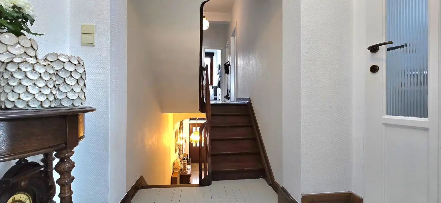 Charmant herenhuis met 5 slaapkamers te koop in Hasselt foto 18