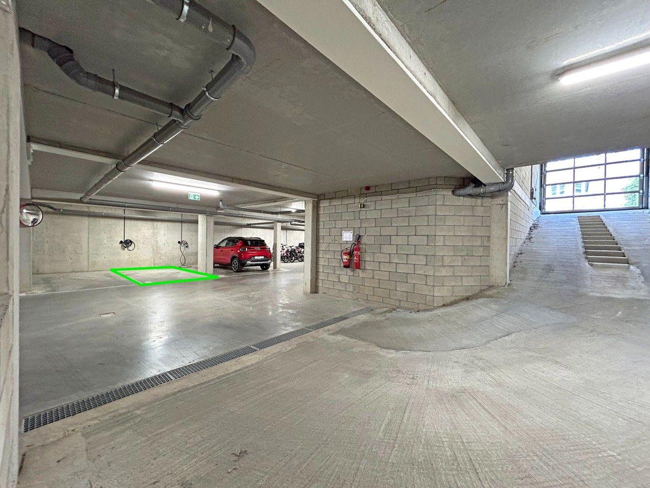 Licht appartement met 2 slaapkamers en een privatief terras! foto 4