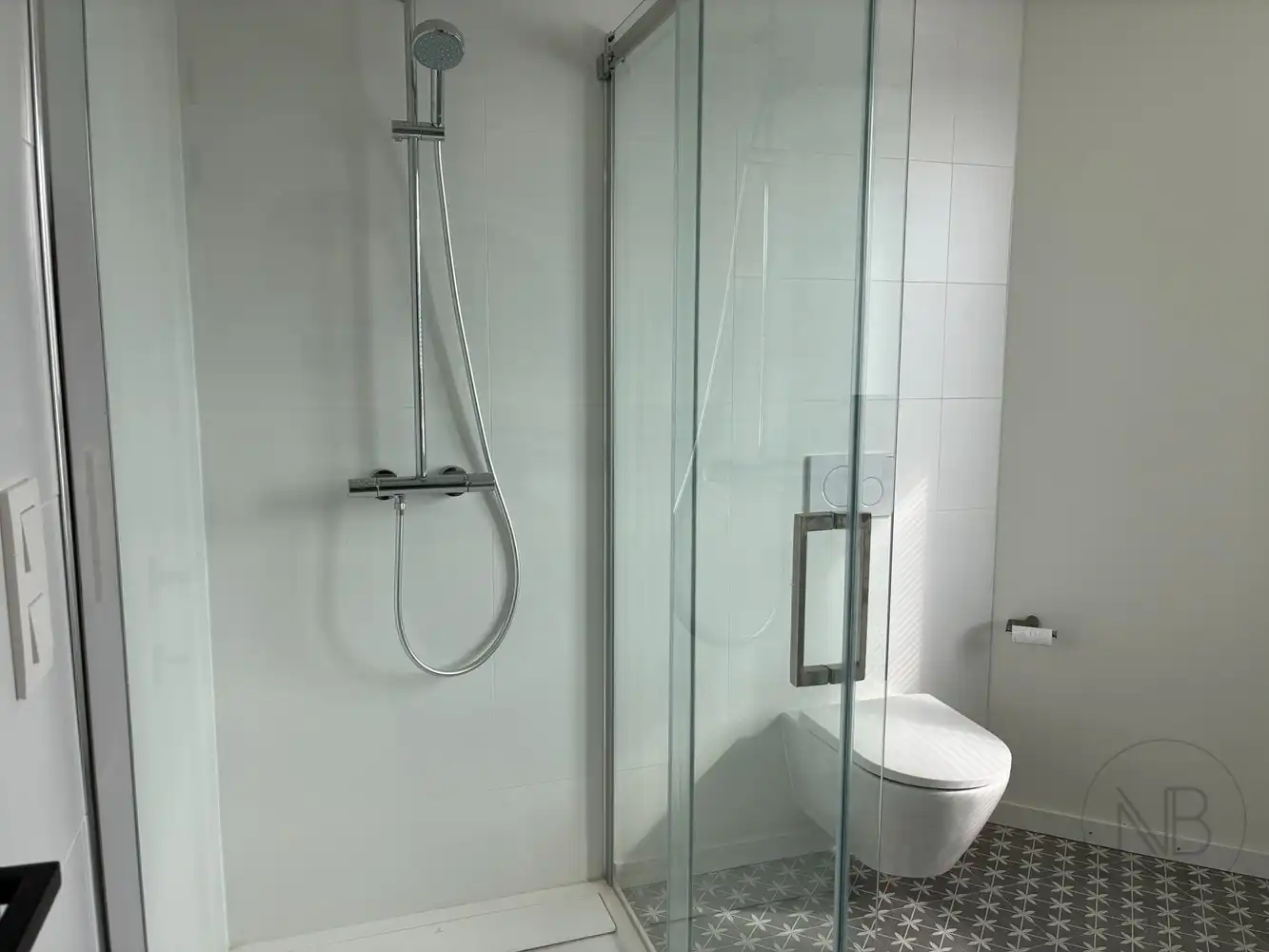 Instapklare en gerenoveerde woning in Genk foto 11