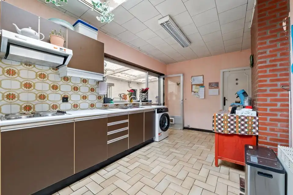 GEZELLIGE GEZINSWONING MET 3 SLKS, GARAGE EN VEEL PRIVACY foto 17