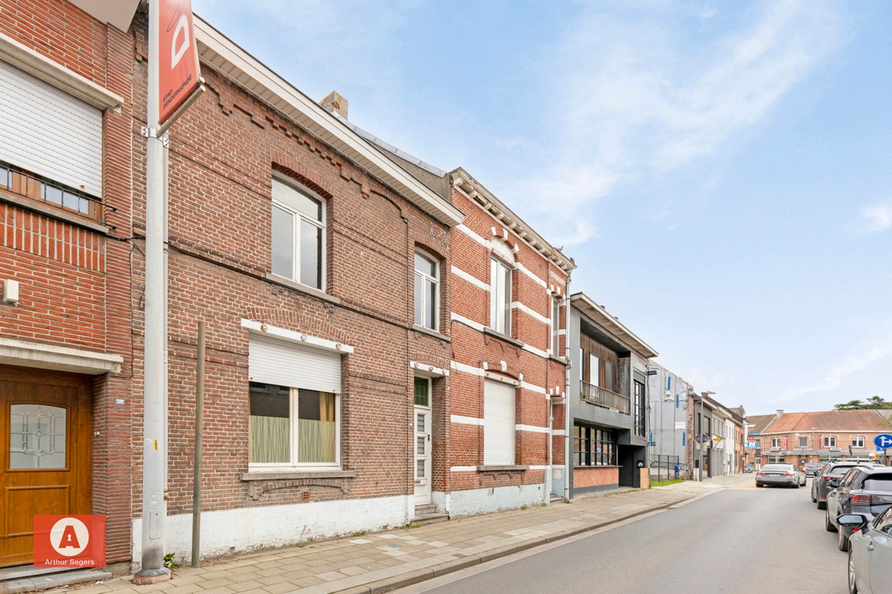 !!! IN OPTIE !!! Te renoveren woning in hartje Baasrode foto 2