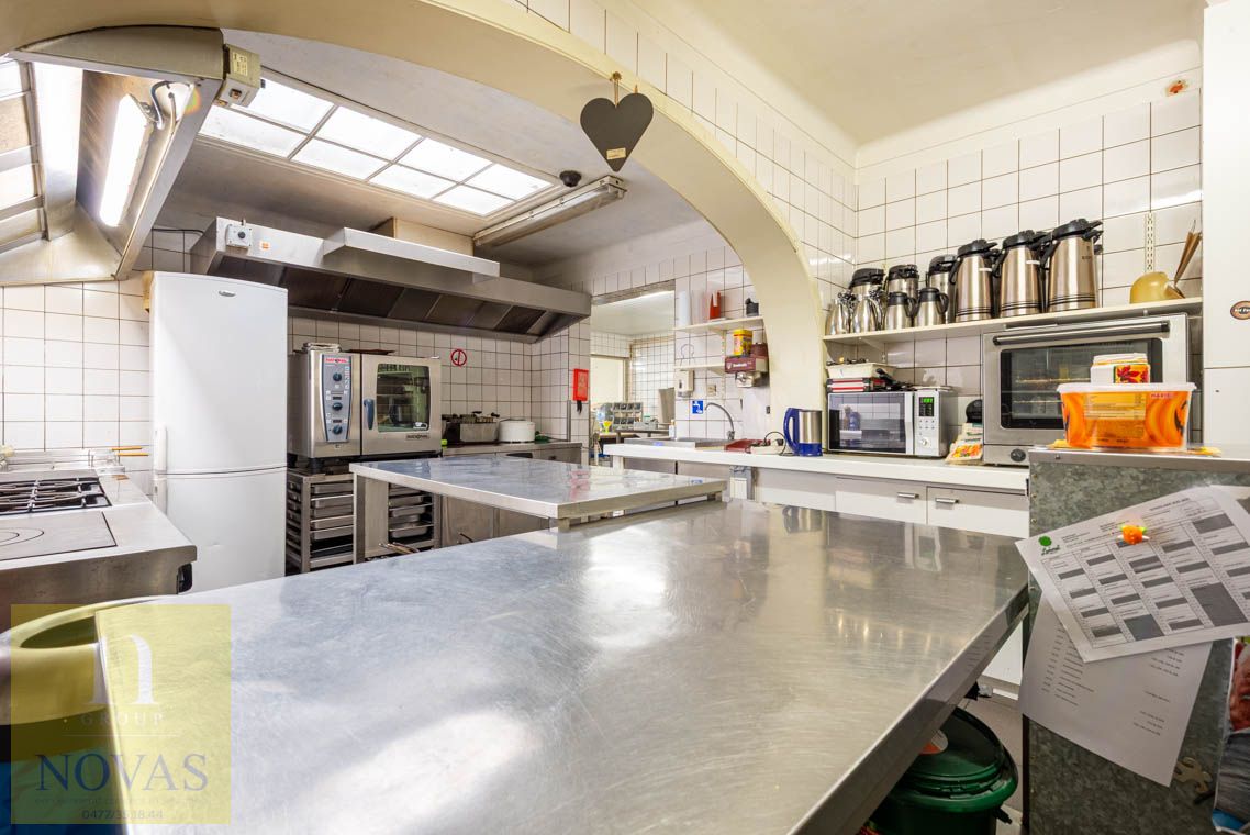 Authentiek handelspand / hotel met restaurant, feestzaal en mooie tuin op ideale locatie. foto 42