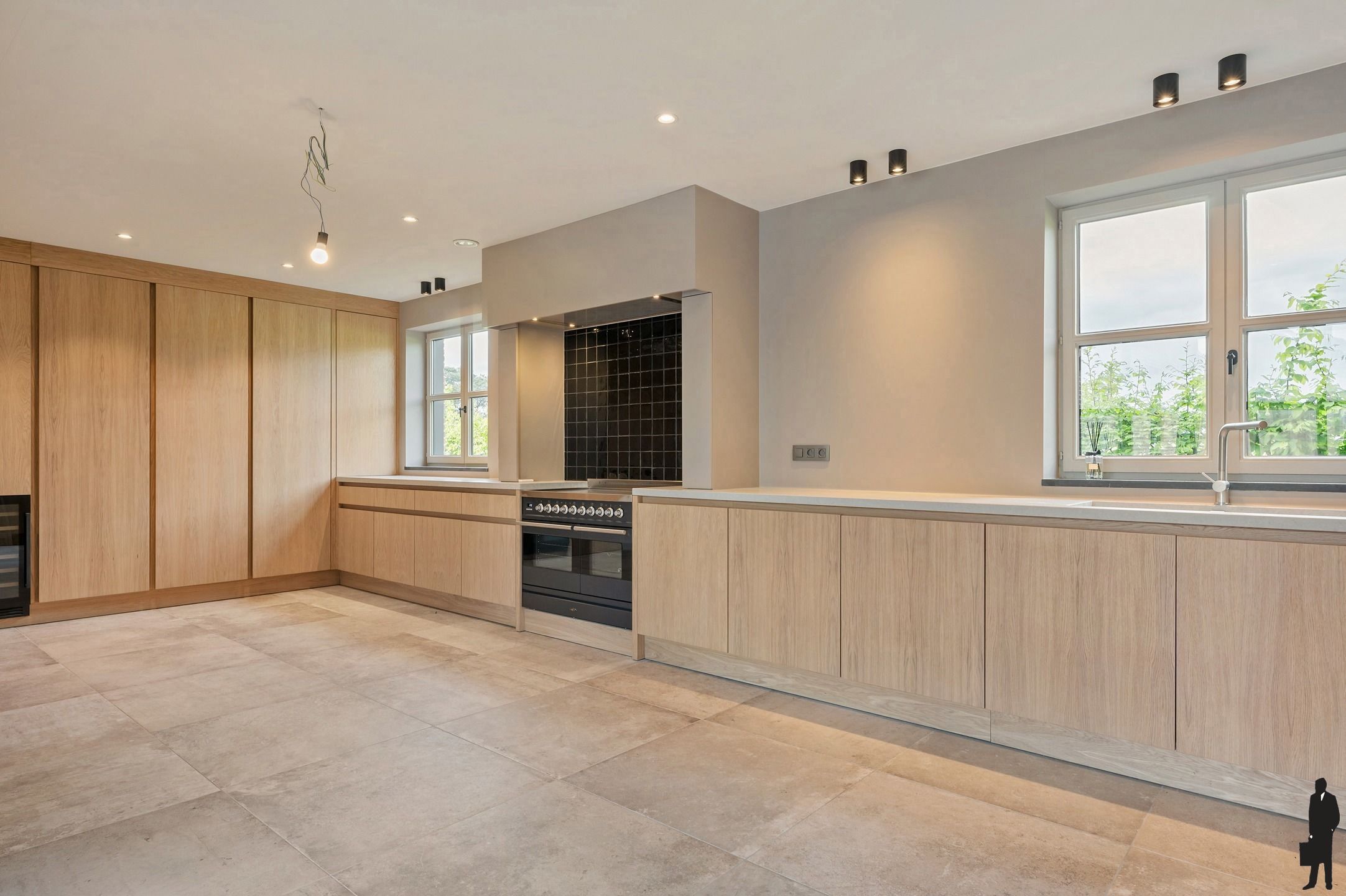 Hoogwaardig, gerenoveerde villa op een perceel van 3.552m² foto 8