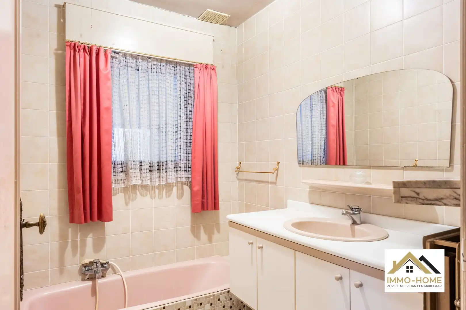 Vrijstaande woning op een ruime grond op topligging te Beervelde!  foto 24