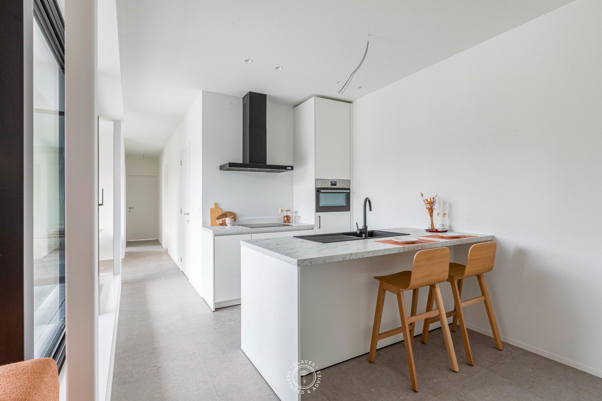 Prachtig appartement op de eerste verdieping met terras foto 3